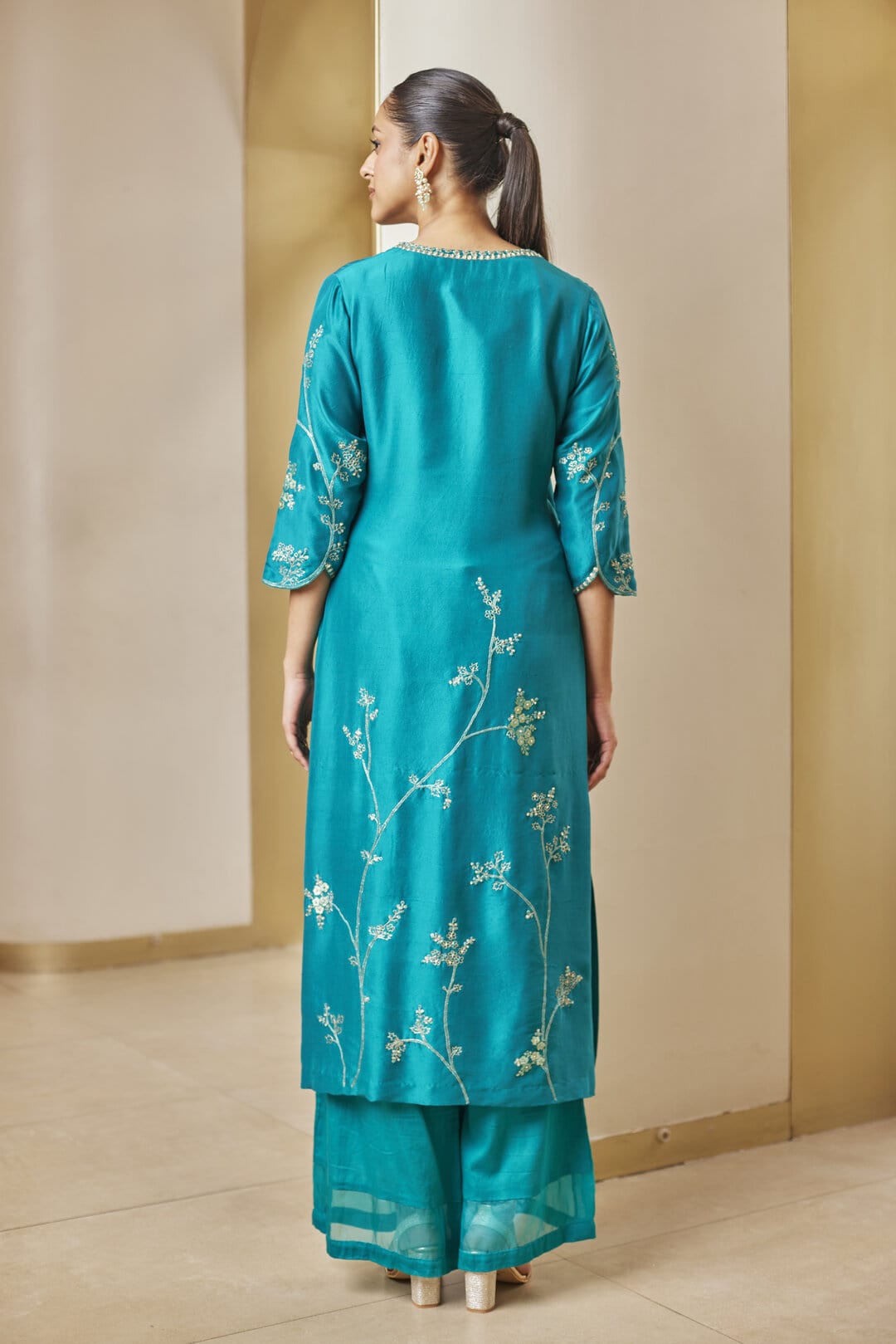 Pine Embroidered Straight Suit