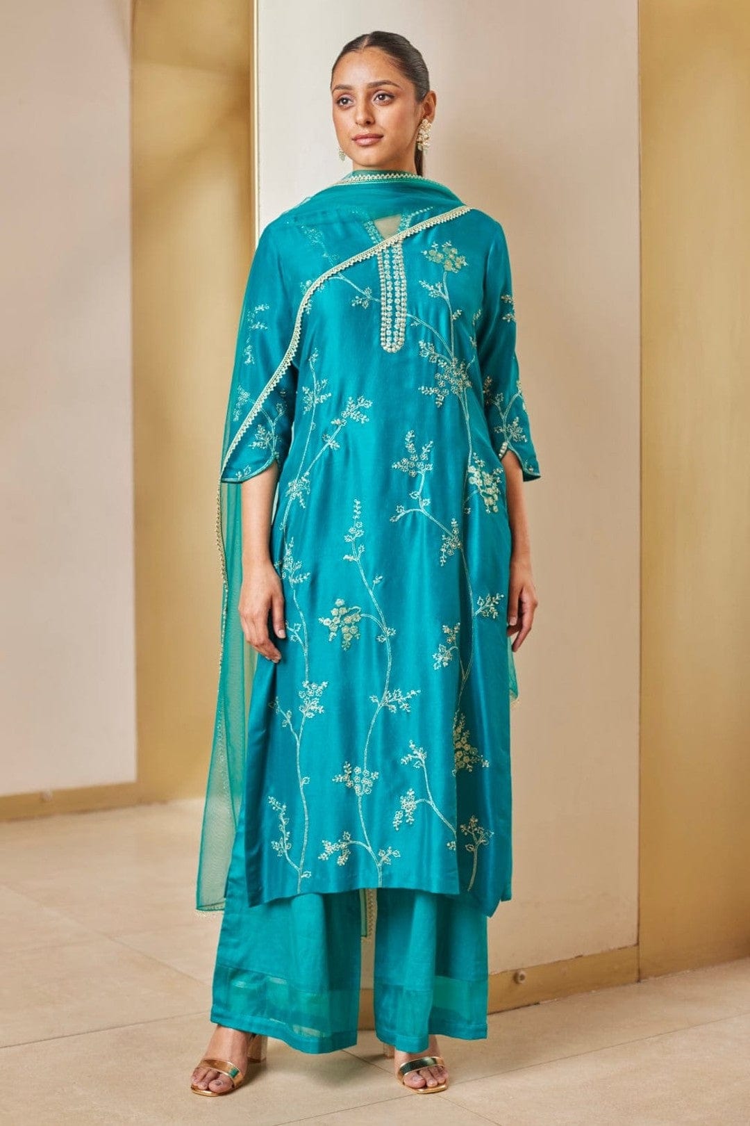 Pine Embroidered Straight Suit